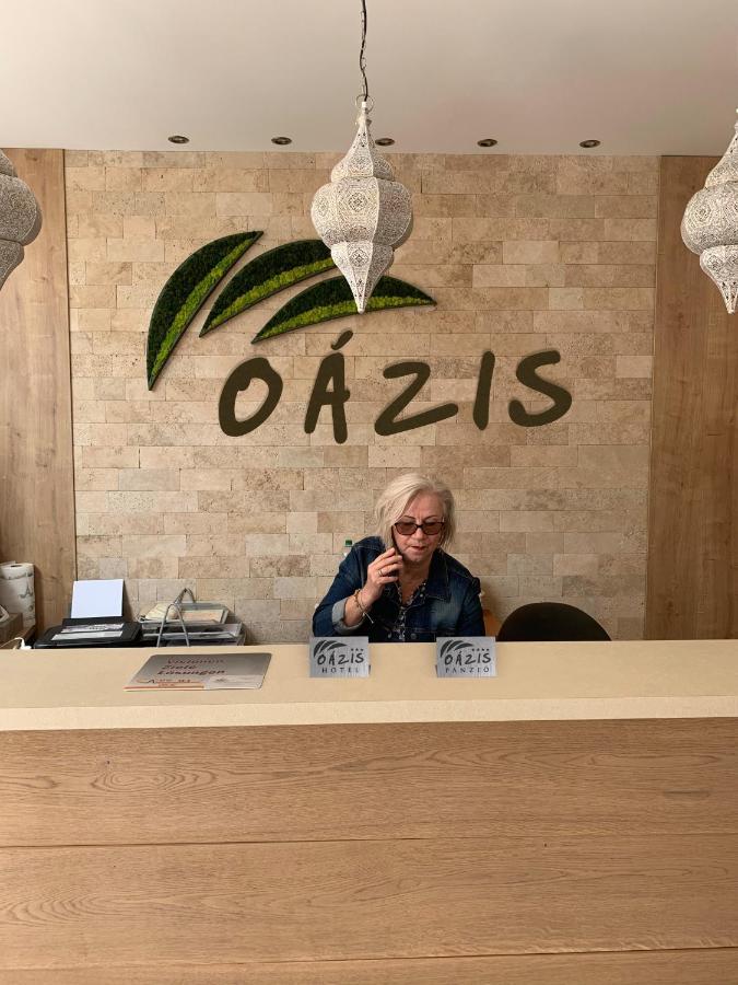 瑙吉考尼饶Oazis Panzio住宿加早餐旅馆 外观 照片